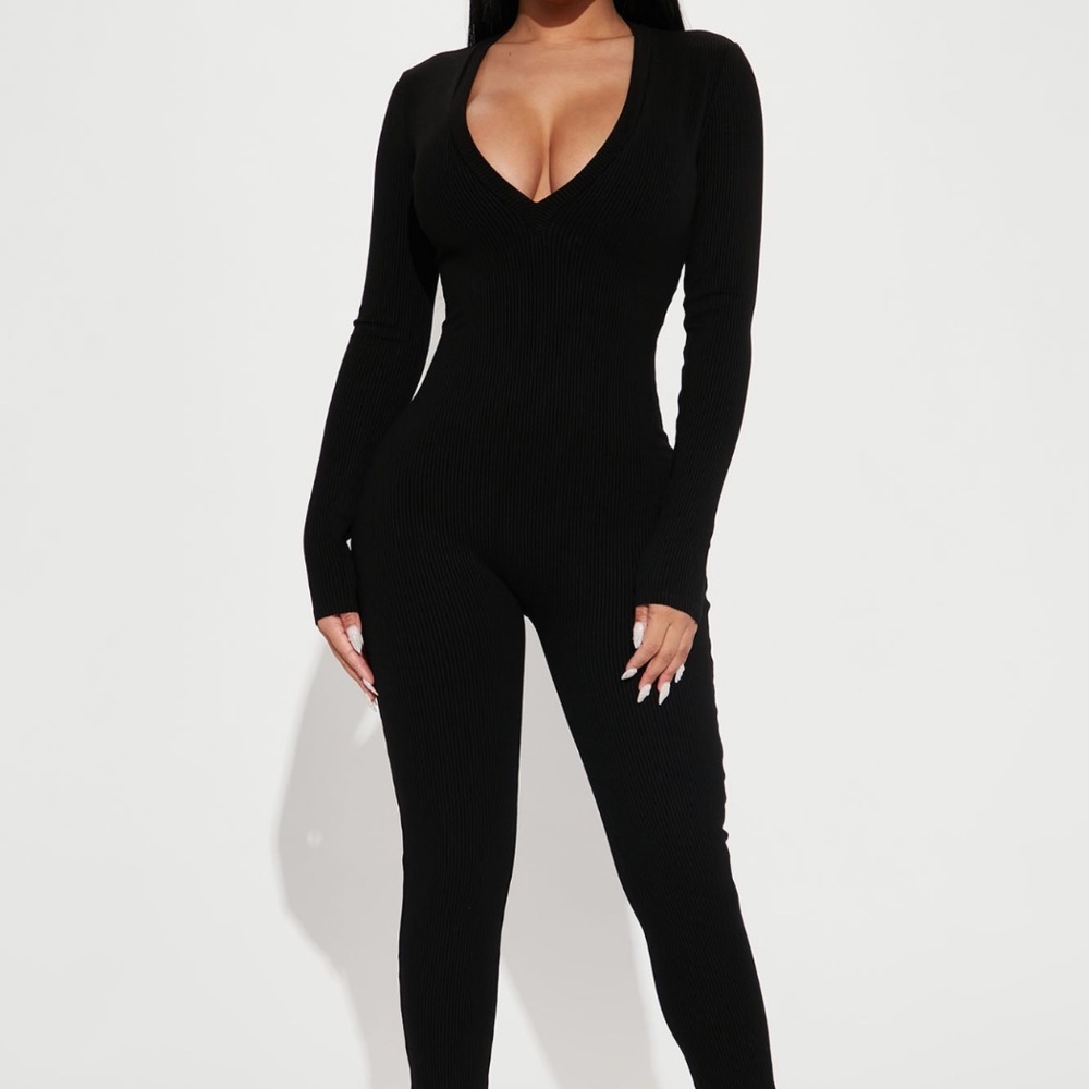 Fashion nova jumpsuit
